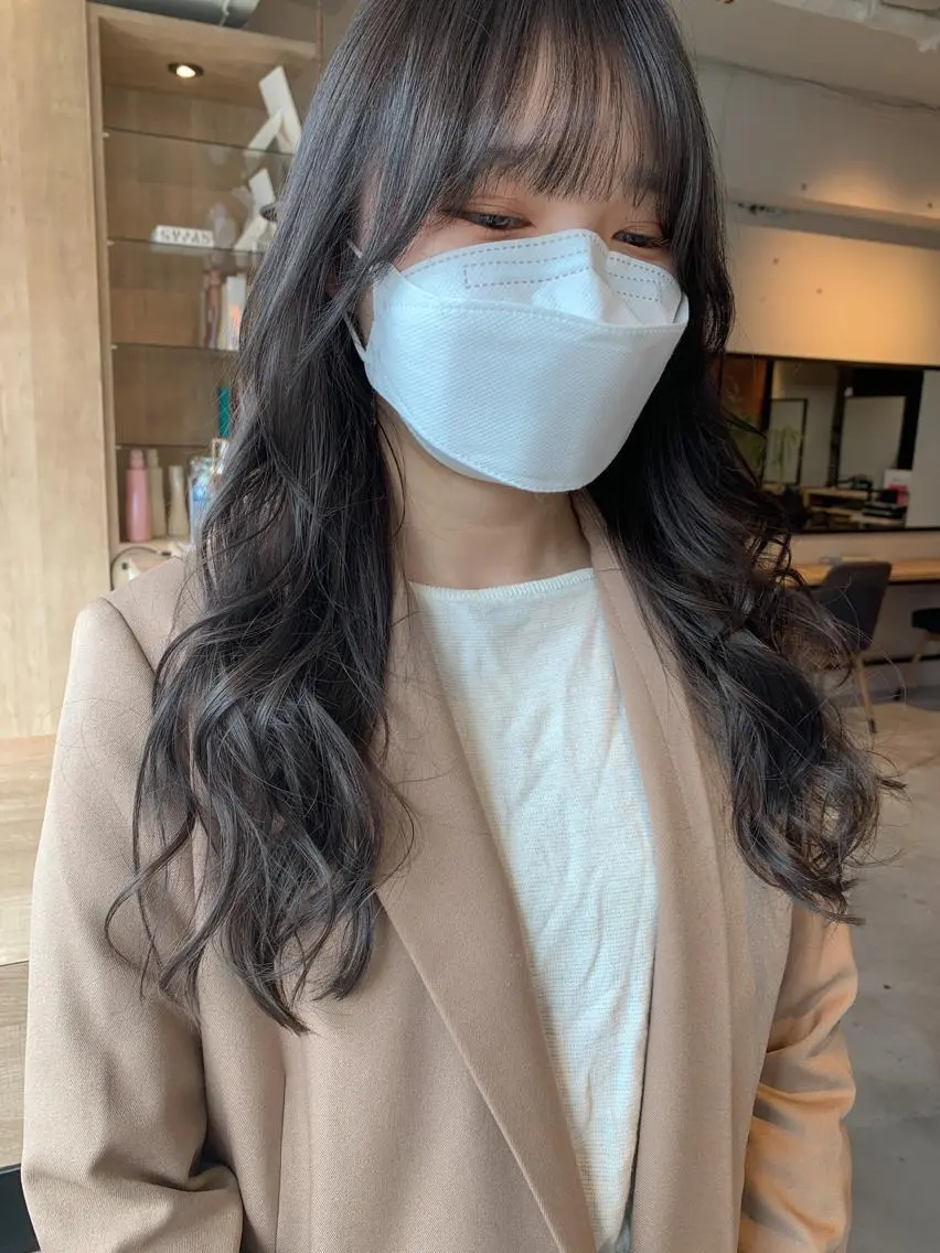 ロング カラー ヘアアレンジ ヘアカラー トリートメント yuka .のヘアスタイル
