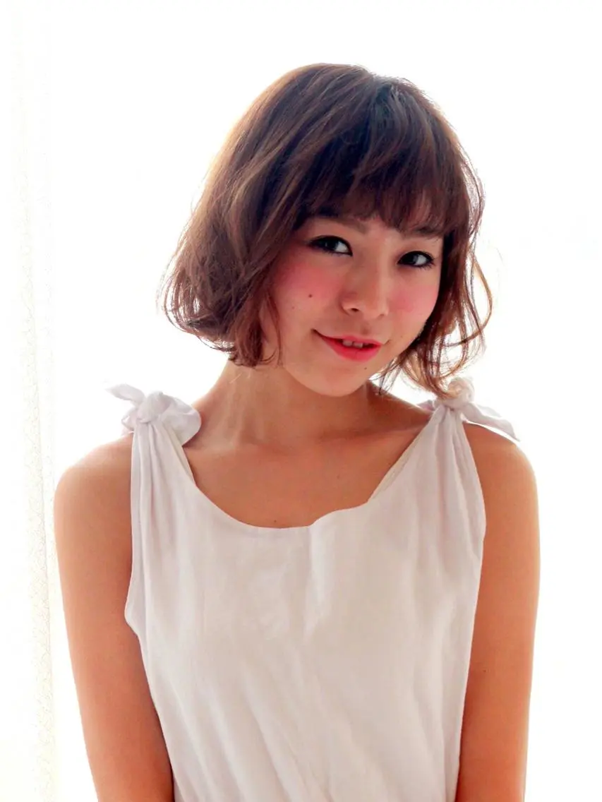 ショート カラー ボブ カット ヘアカラー 高木 麻知子のヘアスタイル