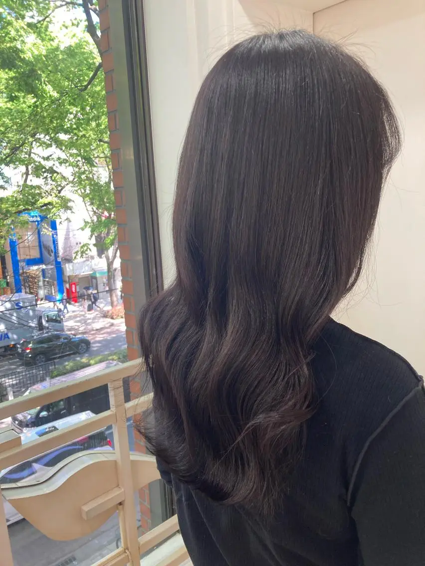 ロング カラー グレージュ ラベンダーカラー ラベンダーグレージュ ラベンダーグレー ヘアカラー トリートメント 🇰🇷韓国風艶髪✨ 髪質改善 倉岡しおんのヘアスタイル