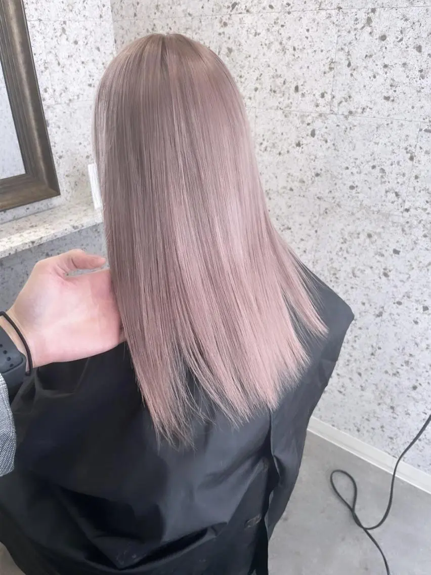 ロング カラー バレイヤージュ ブリーチ ケアブリーチ ハイライトカラー インナーカラー ヘアカラー トリートメント lani ブリーチ /ダブルカラーのヘアスタイル