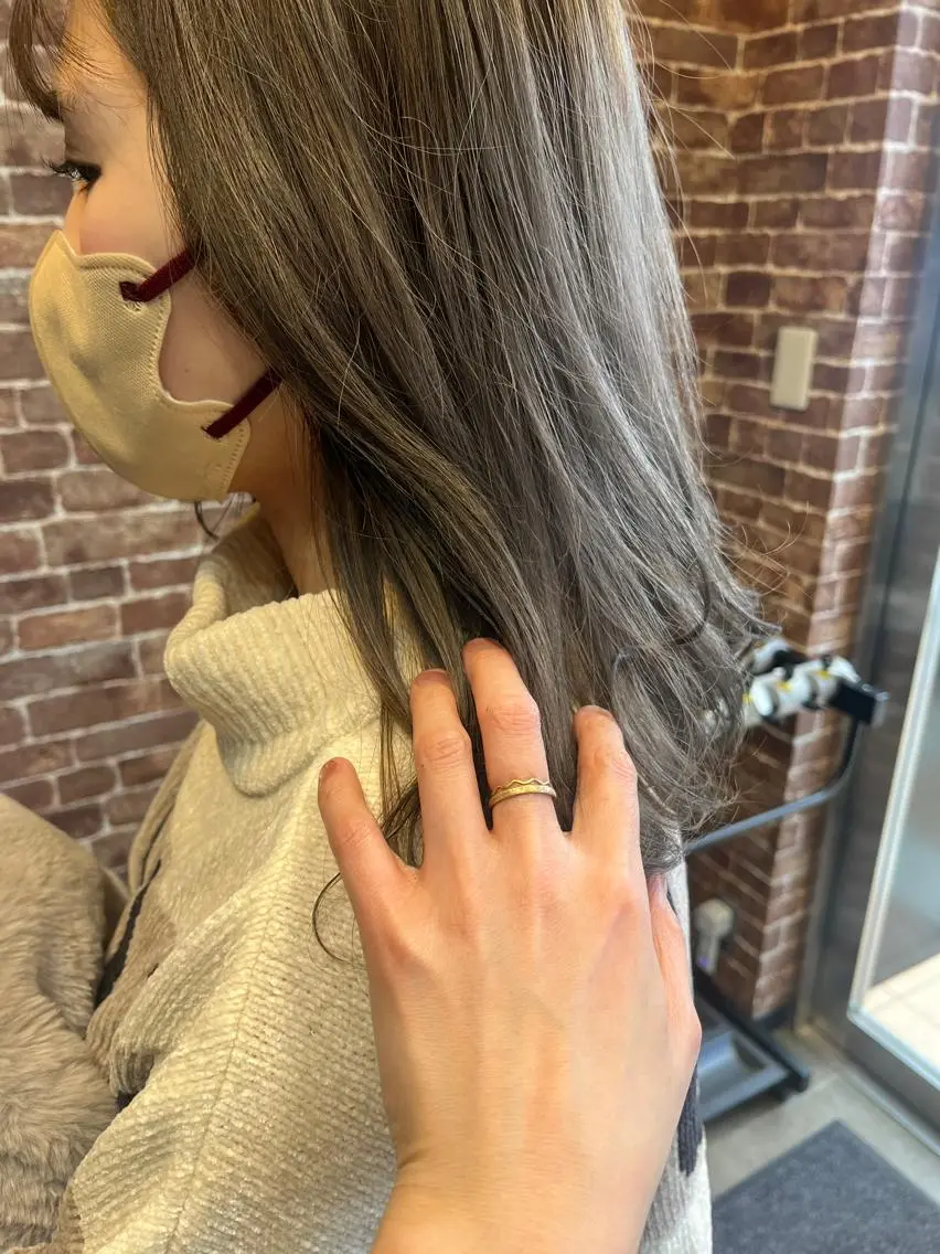 ミディアム カラー パーマ ヘアアレンジ メンズ キッズ ネイル マツエク・マツパ アイブロウ メンズブリーチ メンズハイライト メンズインナーカラー メンズ韓国風 ブリーチ 久木原 ゆりのヘアスタイル