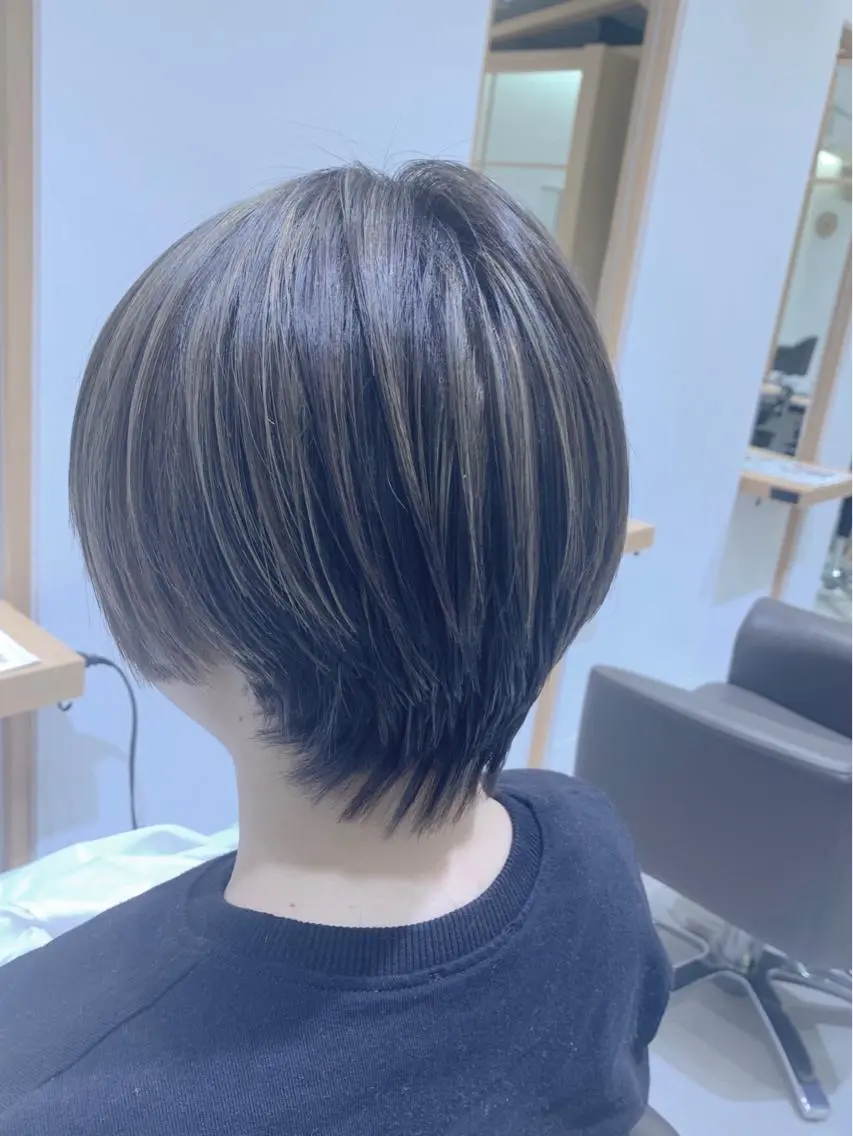 ショート カラー ハンサムショート ショートヘア Hitotose代表 中島和樹のヘアスタイル