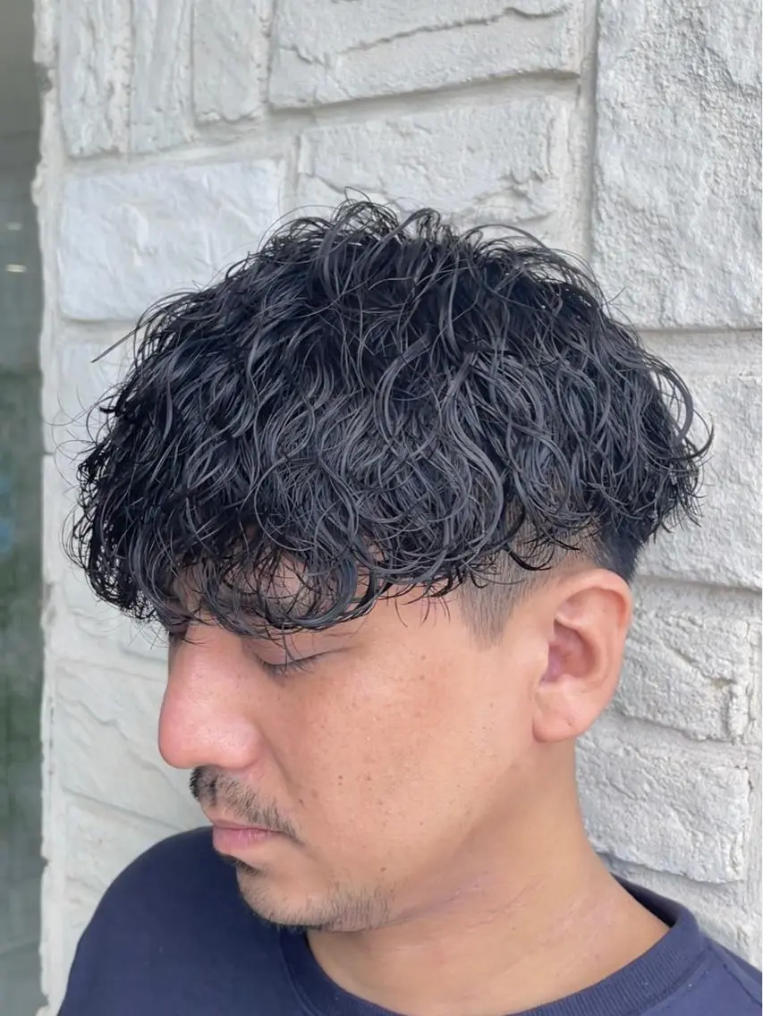 パーマ メンズ メンズパーマ 波巻きパーマ アタ ムのヘアスタイル
