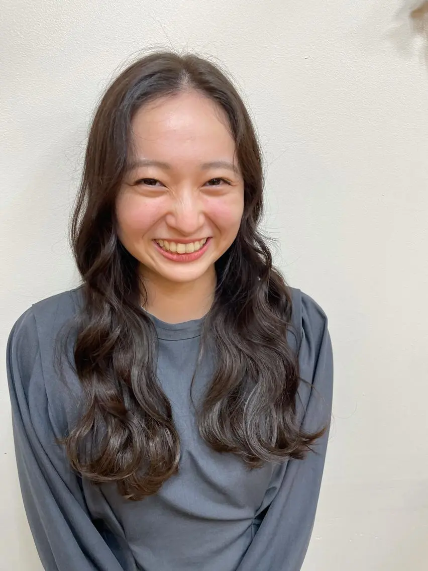 セミロング 韓国ヘア 🤍中西麻友🤍のヘアスタイル