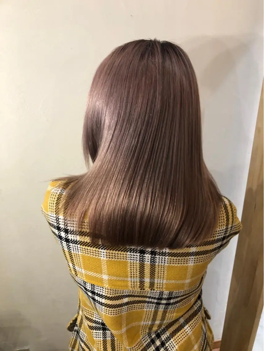 セミロング 小西 美帆のヘアスタイル