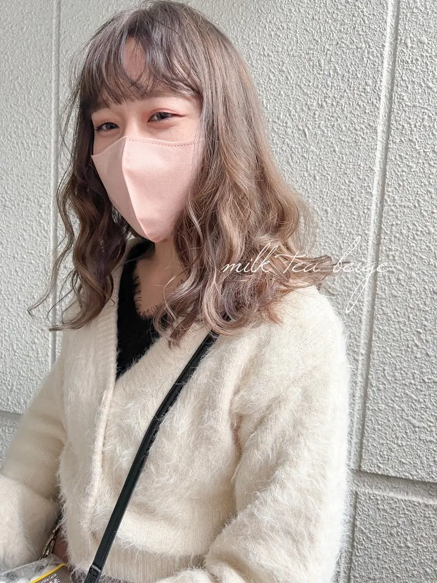 セミロング カラー ブリーチ ヘアカラー カラーパティシエ facce🌼ikoのヘアスタイル