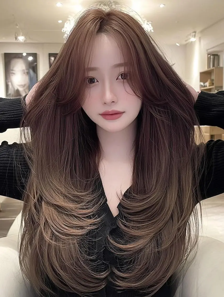 ロング カラー FOCUS JAPANのヘアスタイル