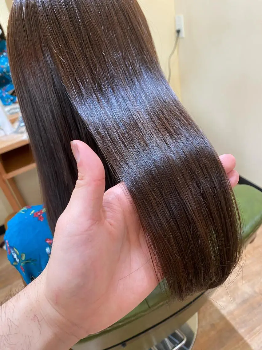 セミロング 酸性ストレート カット ヘアカラー 縮毛矯正 トリートメント TAI透明カラー 柔らかい縮毛矯正のヘアスタイル