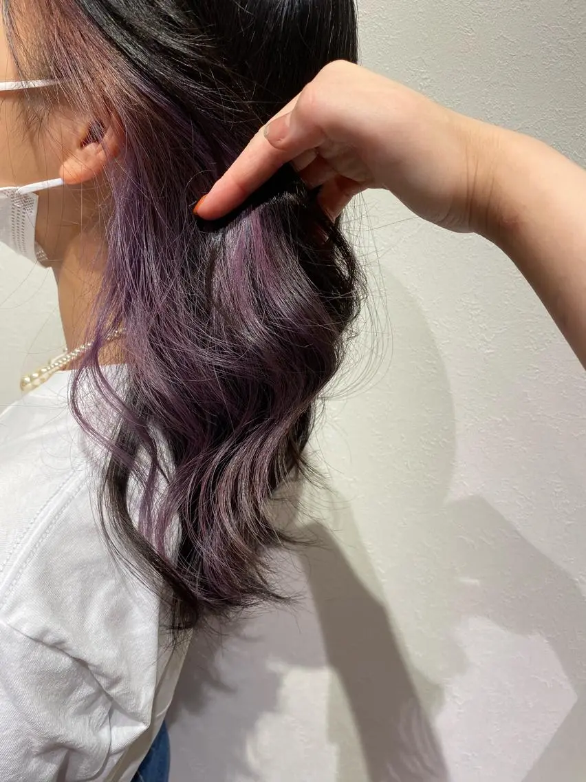 ロング カラー 浦﨑 笑美里のヘアスタイル