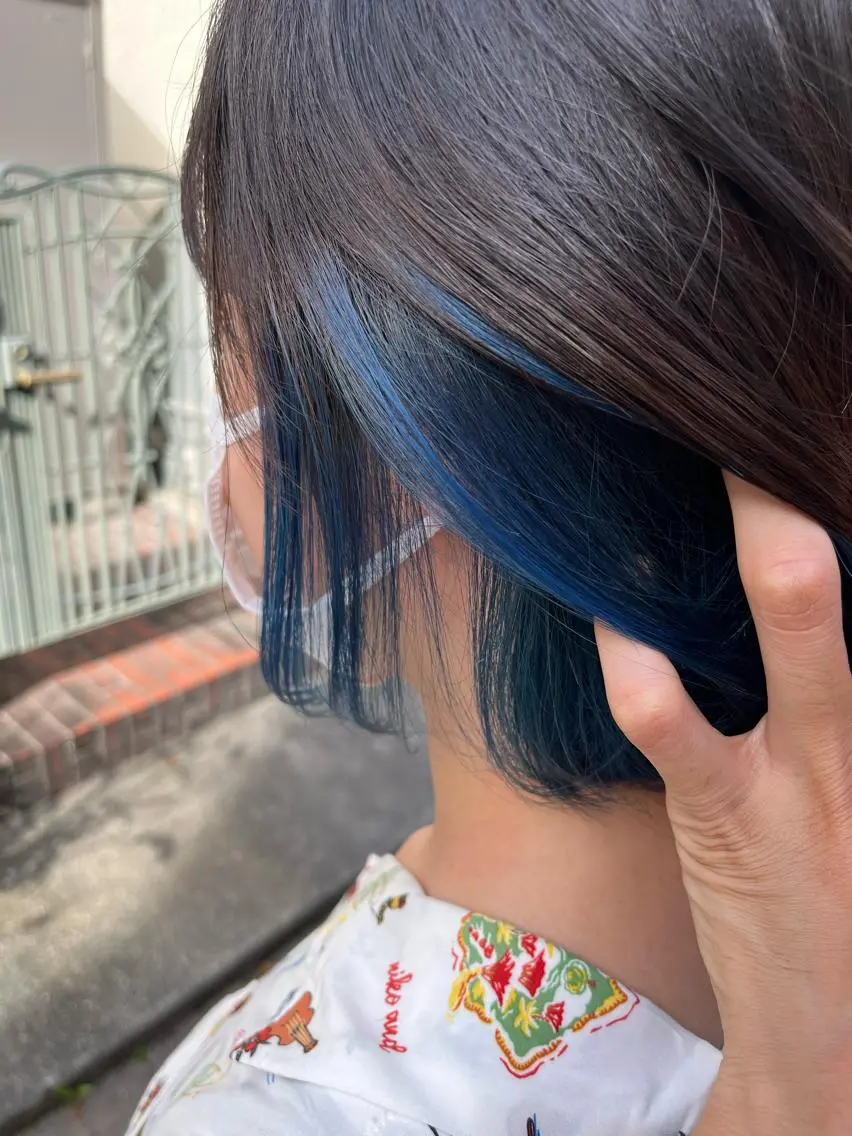 ショート カラー ショートボブ ボブレイヤー アッシュ バレイヤージュ ミストバング カット ヘアカラー トリートメント 原宿サロン代表 デザインカラー伊藤卓のヘアスタイル