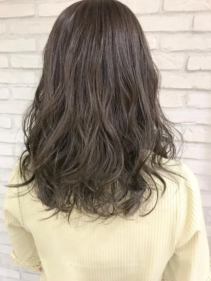 ミディアム カラー 横浜🍒ルーツカラー エクステ／RIEのヘアスタイル