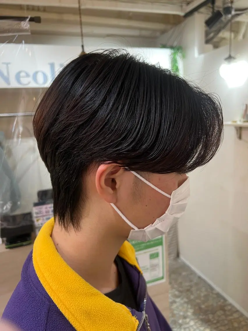 ミディアム パーマ メンズ センターパート カット パーマ メンズカットパーマ ✂️ JOYAのヘアスタイル