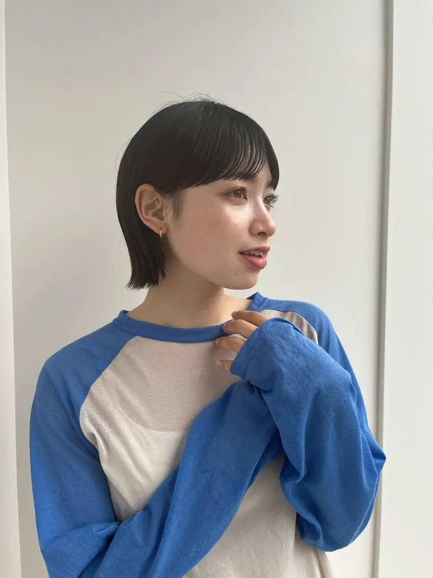 ショート カラー ボブ 外ハネヘア あやめ【顔まわり/レ イヤー/柔らかカラ】のヘアスタイル
