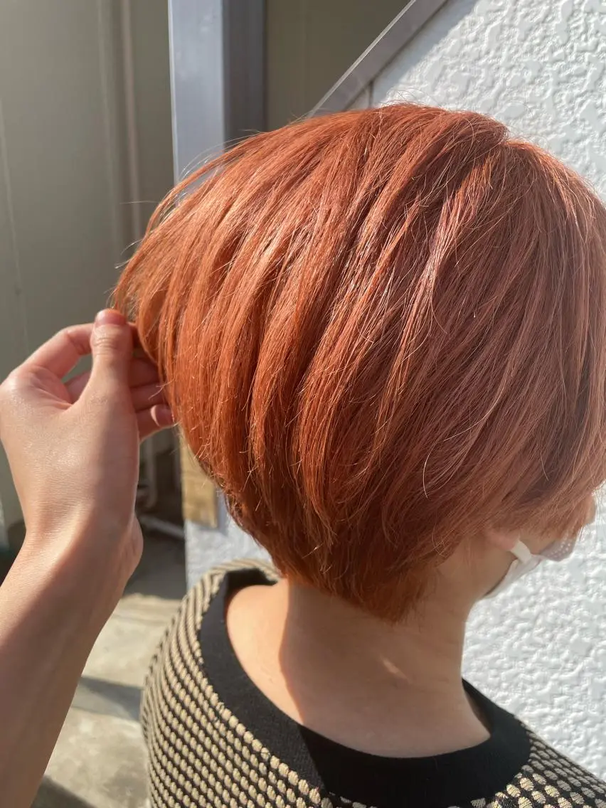 ショート カラー ブリーチ ケアブリーチ ダブルカラー オレンジ インナーカラー 推し ブリーチ  髪質改善のヘアスタイル