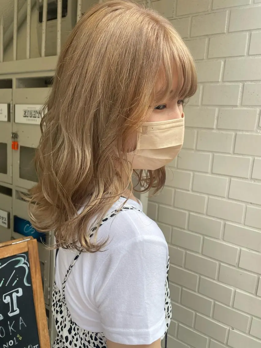 ミディアム カラー カット ヘアカラー トリートメント hisano / ハイトーン・透明感のヘアスタイル