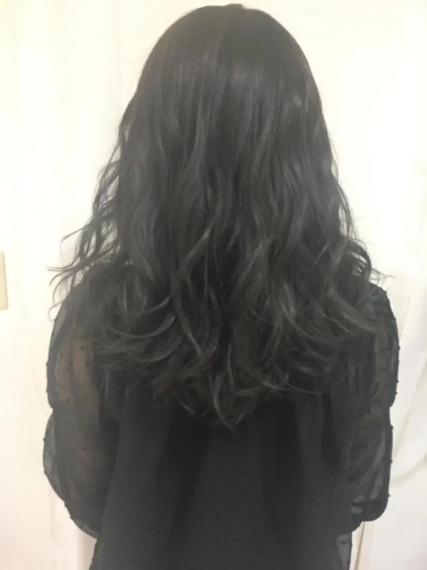 セミロング カラー ヘアアレンジ アッシュ 透明感カラー ネイビーカラー きむえり/髪質改善 /うねり広がり改善のヘアスタイル