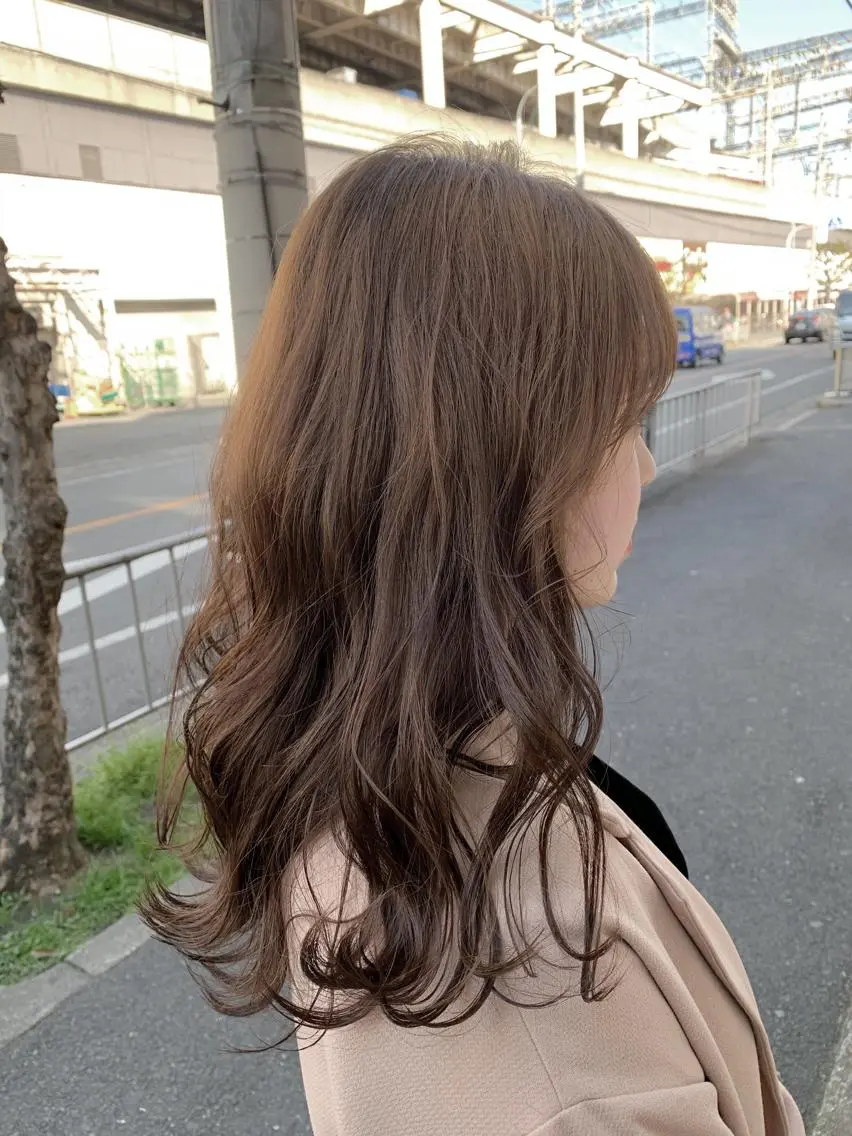 ロング カラー 六反 仁哉のヘアスタイル