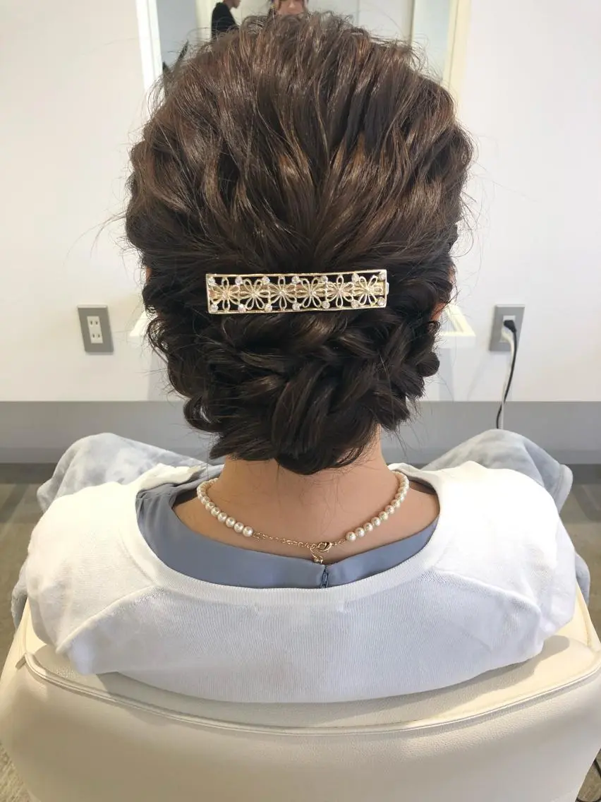 セミロング ヘアアレンジ 宮崎 睦のヘアスタイル