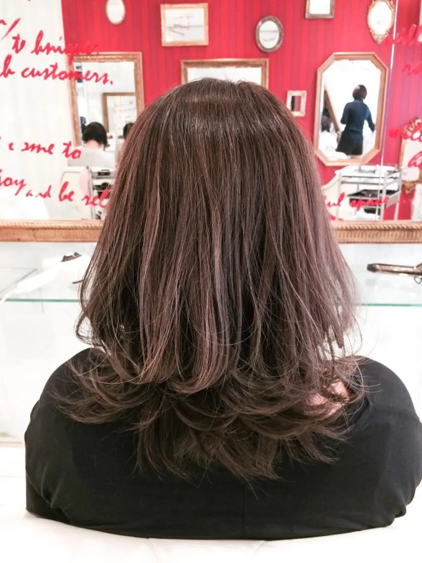 ミディアム カラー ハイライトカラー ピンクカラー ハイライト 🫧こおりやま なつみ🫧のヘアスタイル