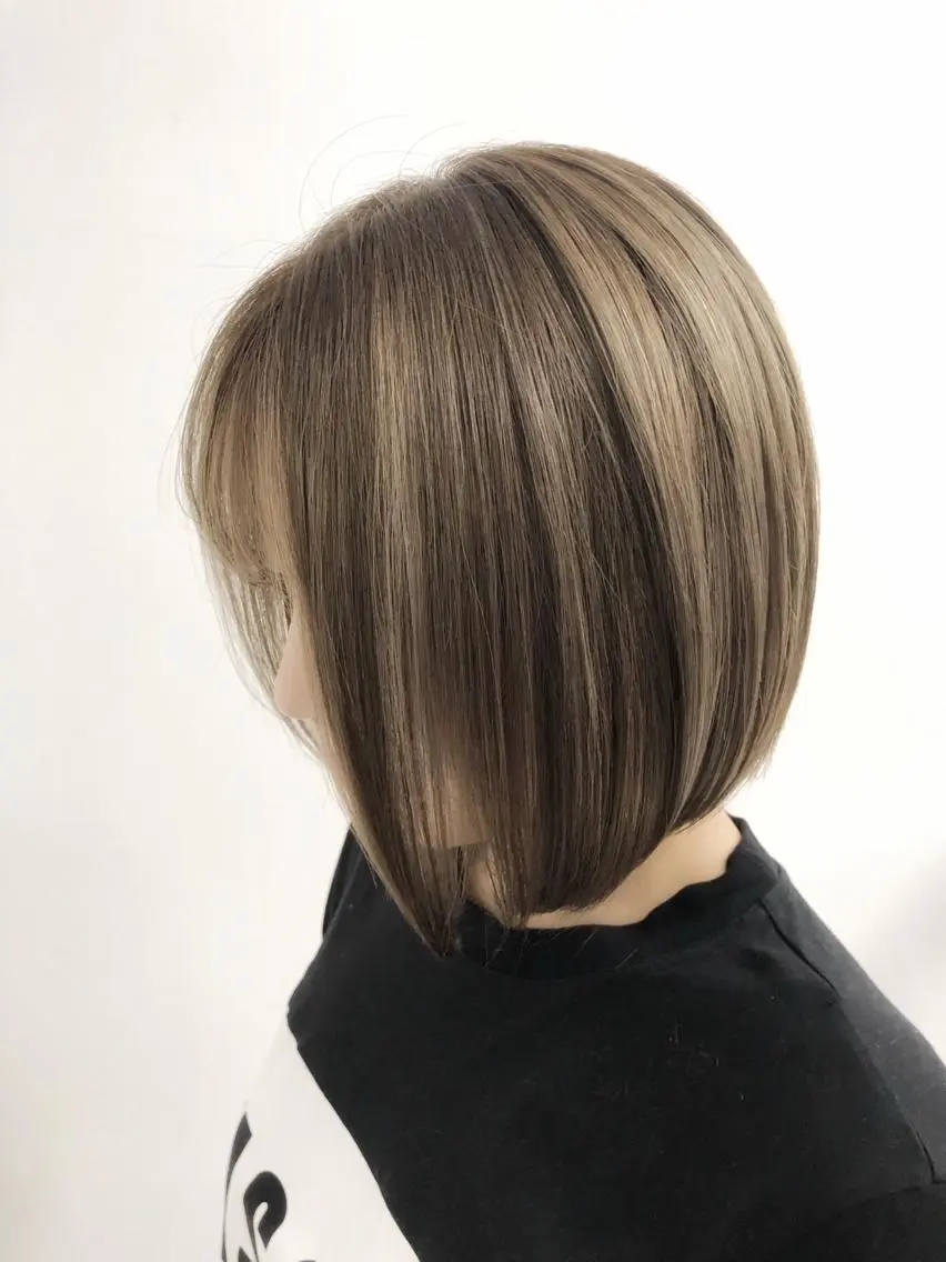 ショート カラー ベージュカラー ハイライトカラー ミルクティーベージュ 3Dハイライト ハイライト biscohair 髪にドラマを。のヘアスタイル