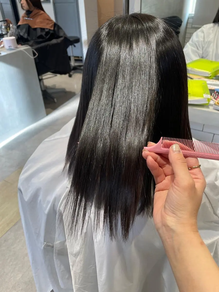 セミロング 髪質改善 トリートメント 近藤 麻美のヘアスタイル