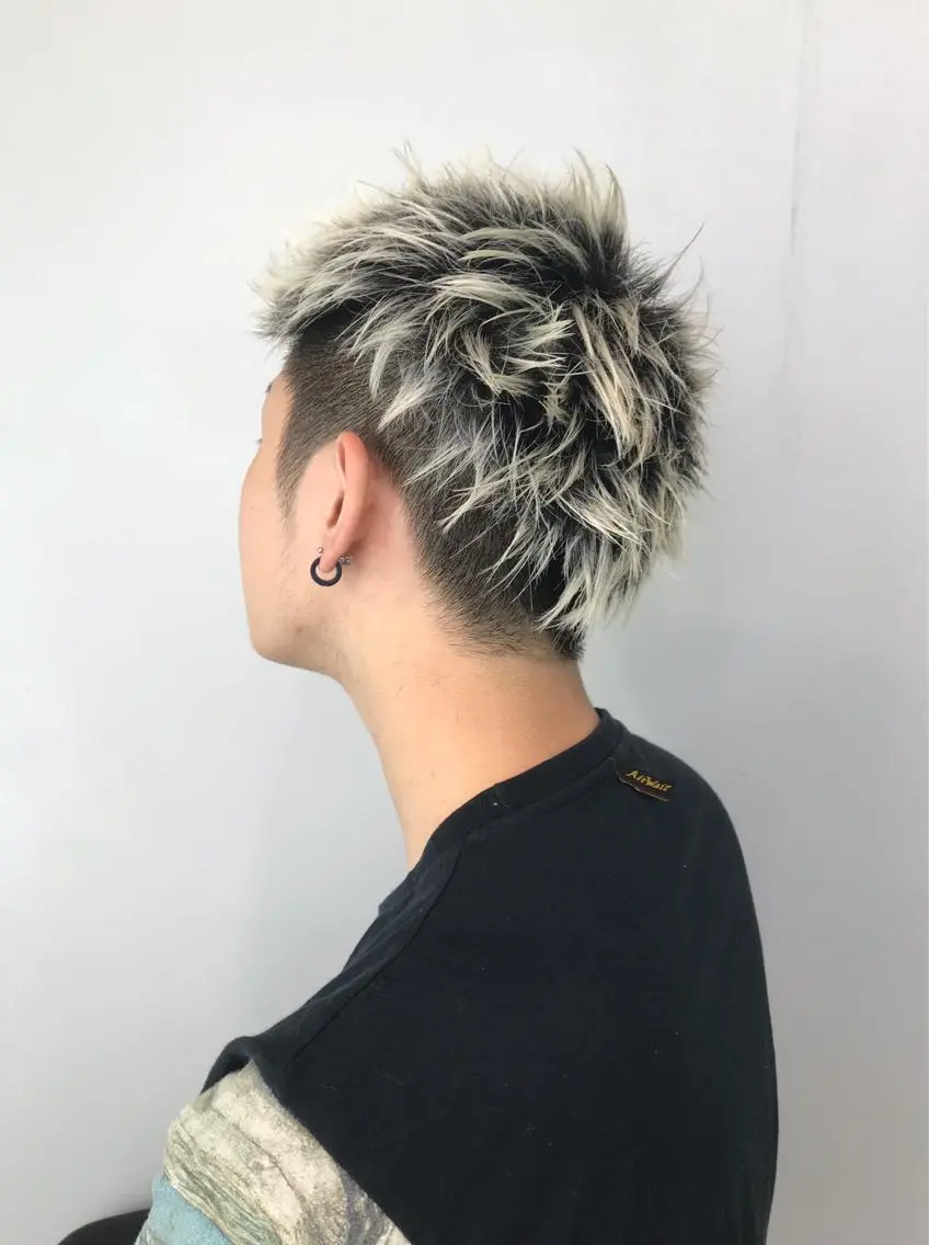 ショート カラー メンズ ヘアカラー 山下 亮輔のヘアスタイル
