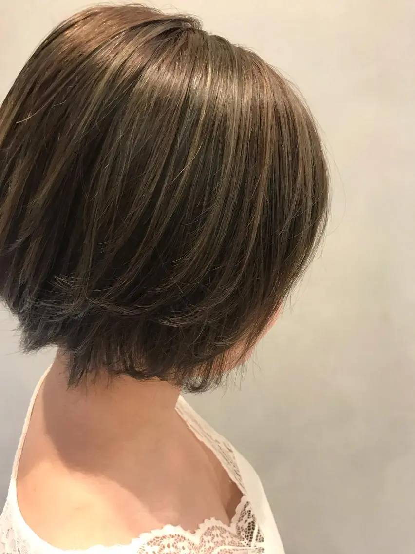 ショート EARTH岩楯 優貴のヘアスタイル