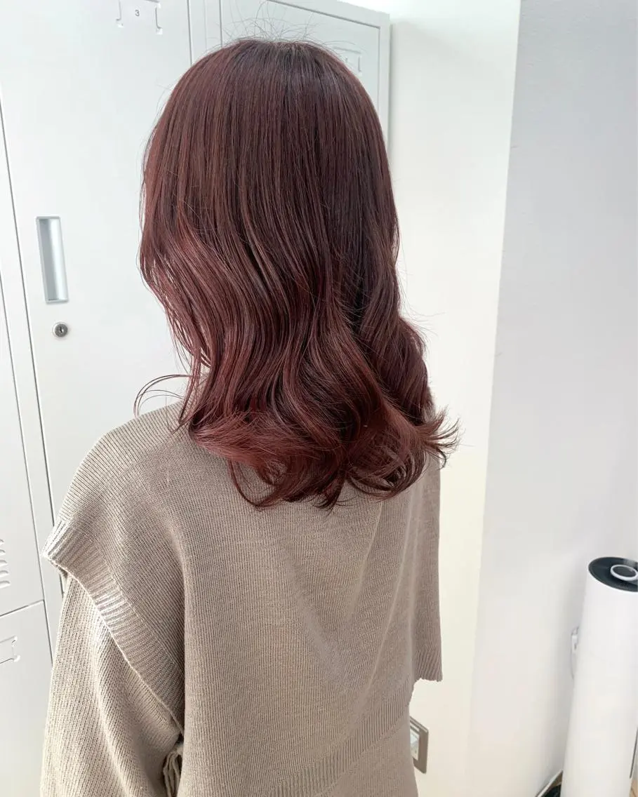 セミロング カラー ブリーチ ブリーチなしカラー cirrus🕊 山縣あかりのヘアスタイル