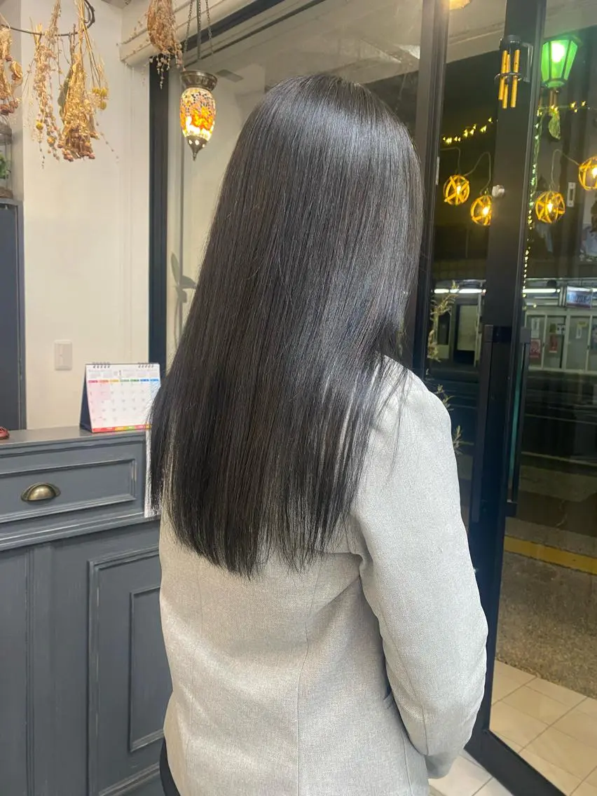 ロング アッシュ 小野田 航己のヘアスタイル