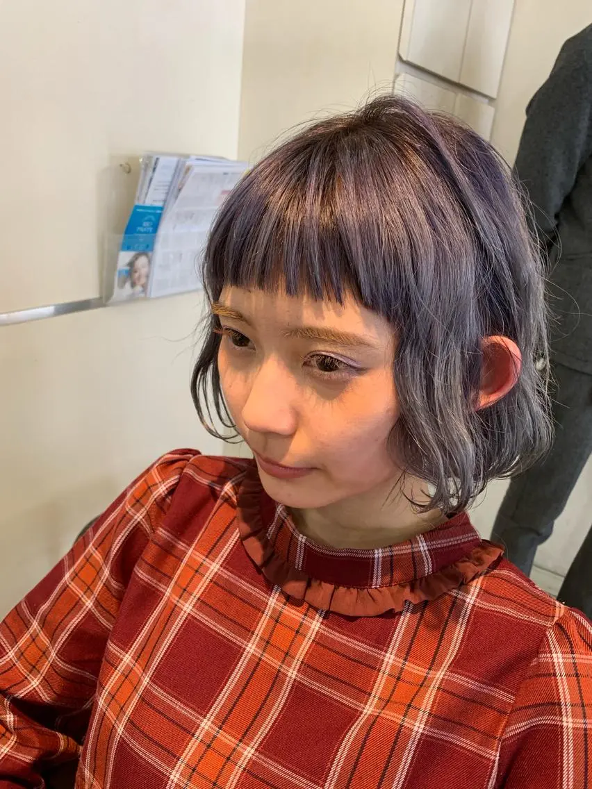 ショート ボブ オン眉 カット ヘアカラー 本田 卓也のヘアスタイル