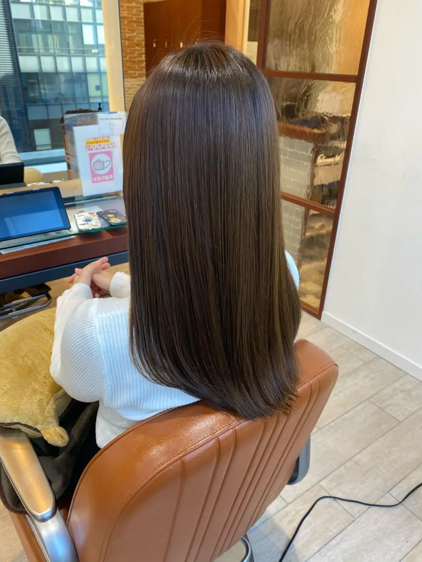 ロング 美髪矯正透明感カラー 江川　和輝のヘアスタイル