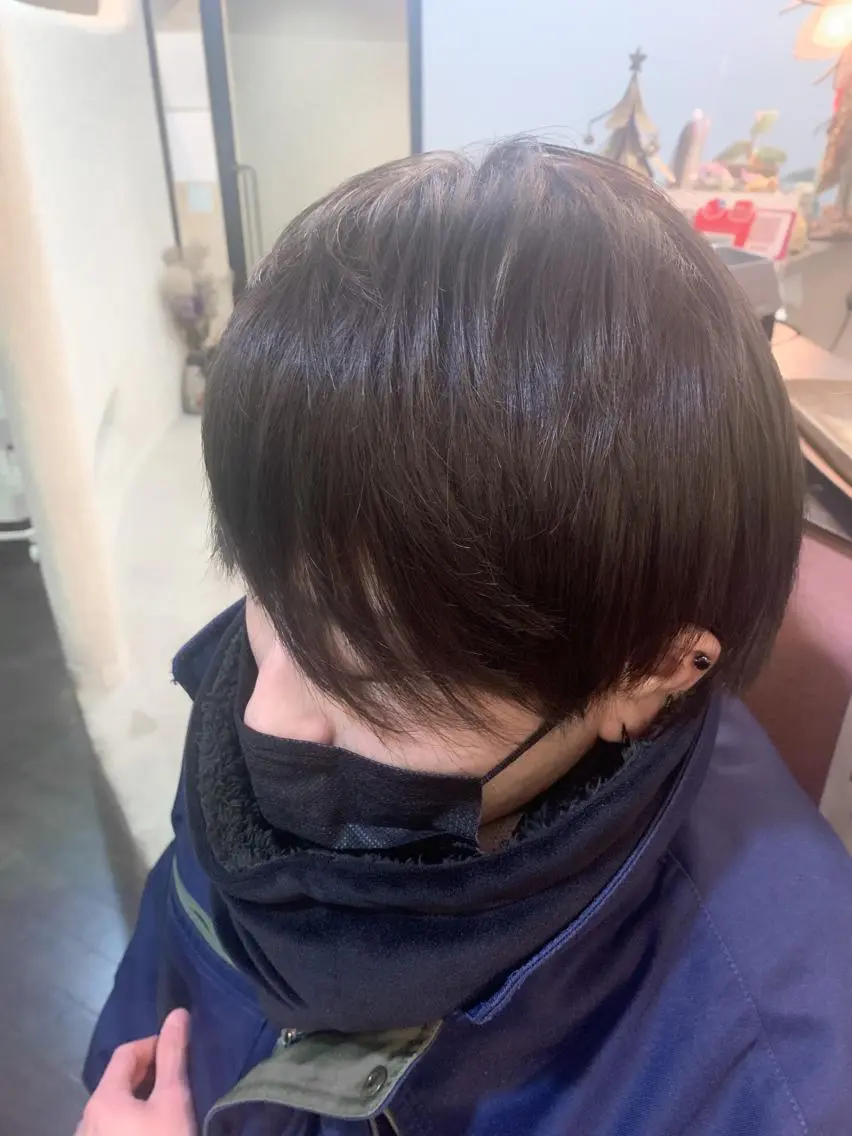 メンズ メンズブリーチ 角戸 りおのヘアスタイル