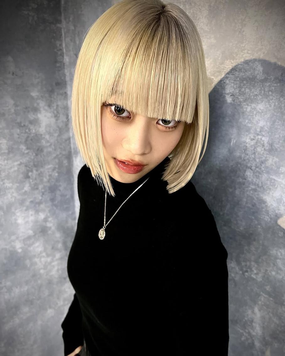 ミディアム カラー レイヤーカット ウルフカット ウルフ/レイヤー /ブリーチ/心斎橋のヘアスタイル