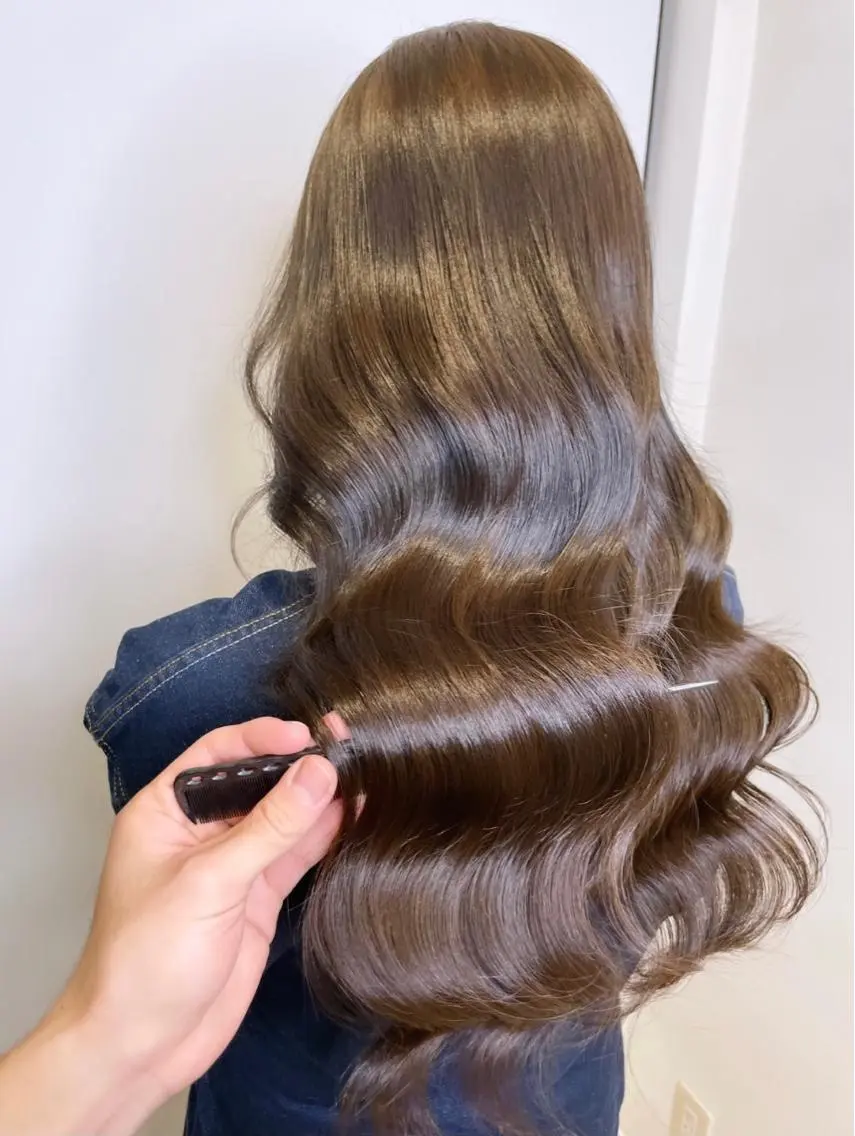 ロング カラー アッシュ グレージュ ヘアカラー トリートメント 🩵アンブレラカラー 髪質改善 丸尾】のヘアスタイル