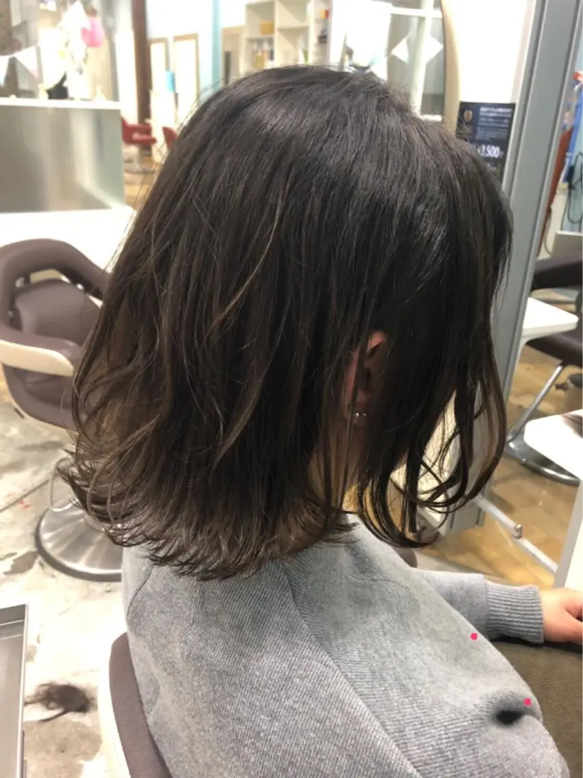 ミディアム 吉田 凌也のヘアスタイル