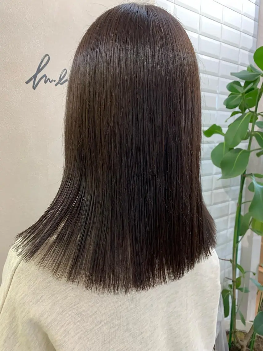 セミロング カラー 透明感カラー グレージュ hubhair レイヤー/透明感のヘアスタイル