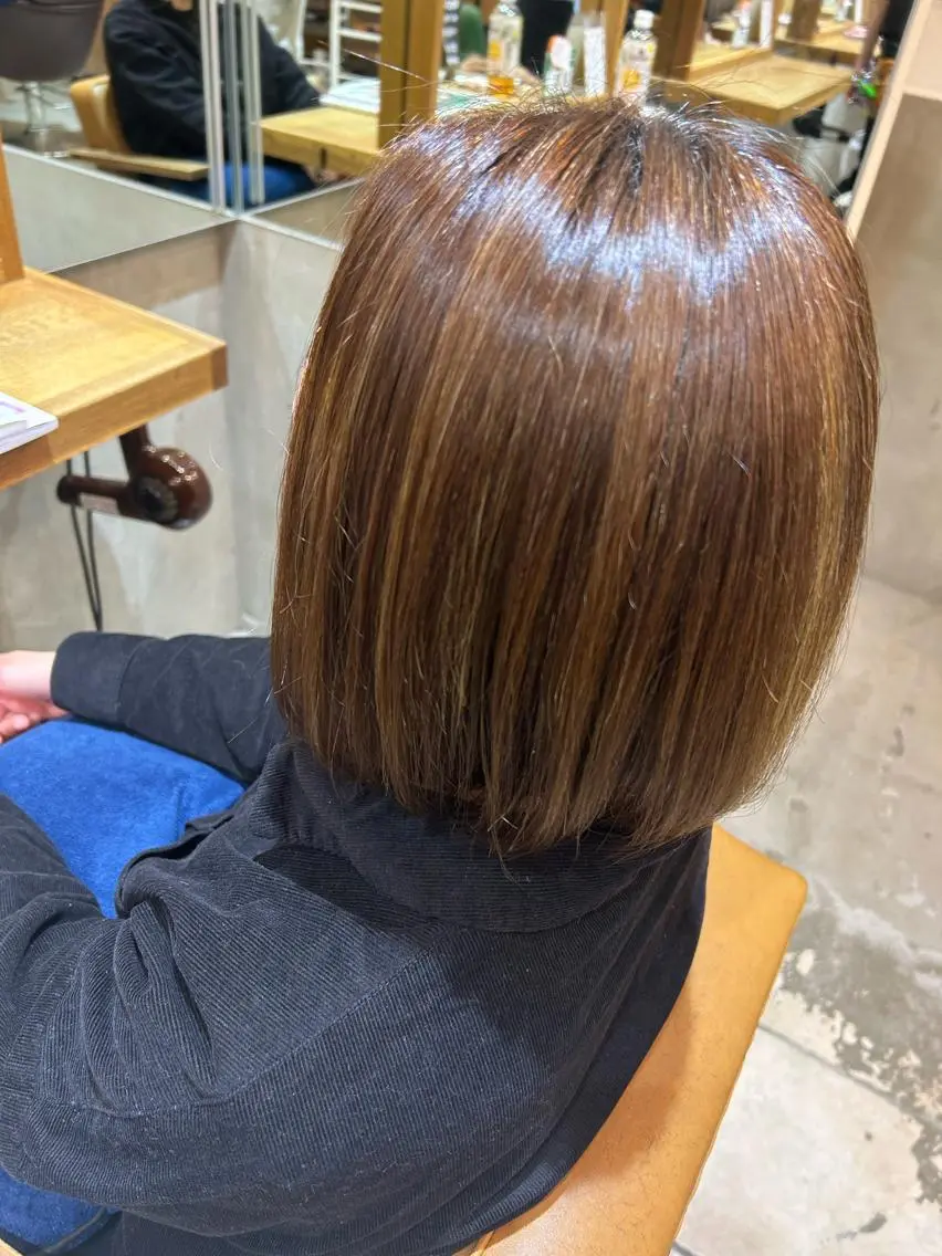 ショート カラー カット ヘアカラー トリートメント 若狭 彩花のヘアスタイル