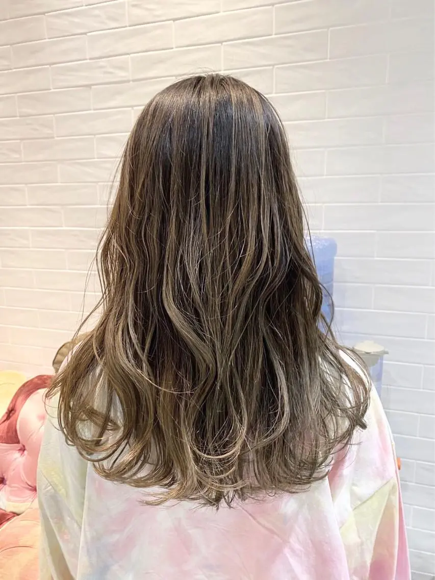 ロング カラー バレイヤージュ レイヤーカット TOPSTYLIST 🇬🇧JIMMYのヘアスタイル