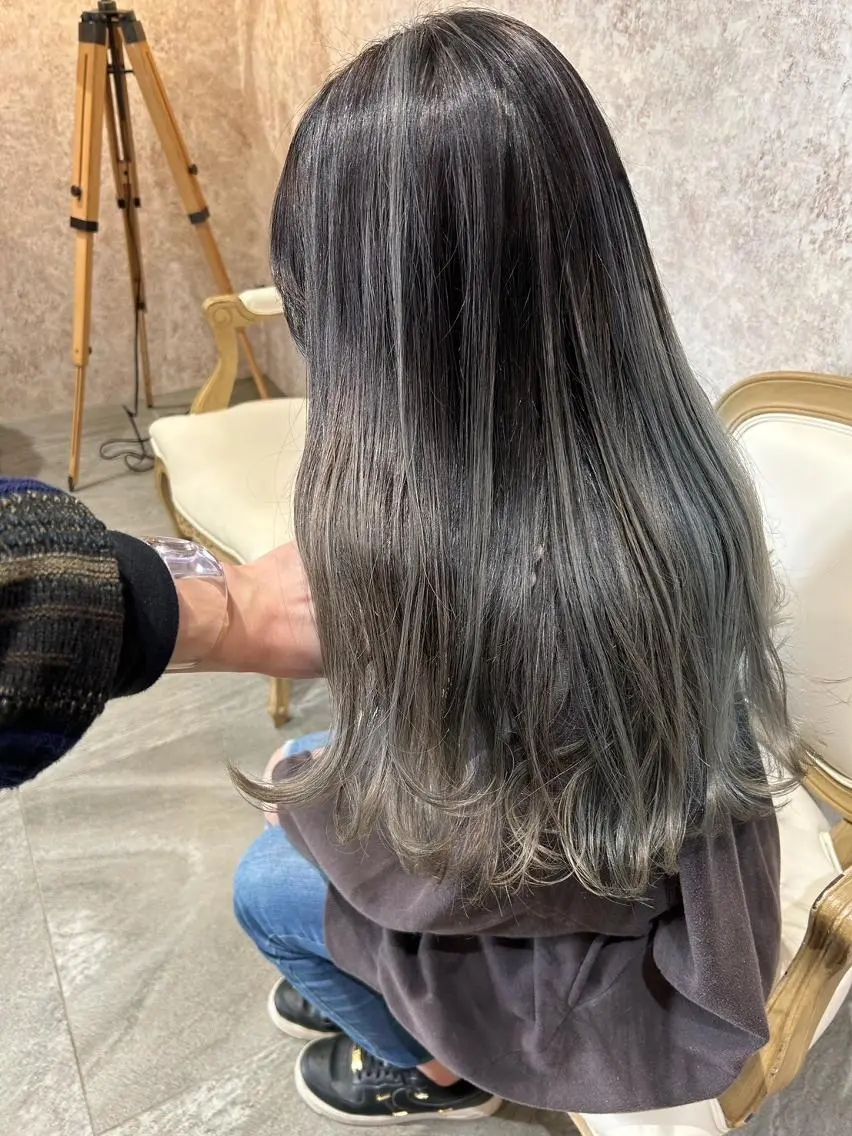 カラー ミディアム バレイヤージュ ブリーチ ダブルカラー ハイライトカラー ハイライト ヘアカラー ハイトーンベージュ 新潟/Manamiのヘアスタイル