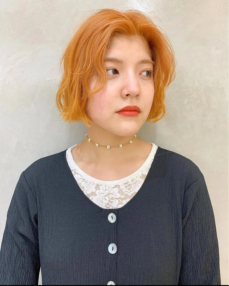 ショート カラー ベージュカラー ブリーチ ハイトーンカラー ボブ 圧倒的デザイン力 店長🎨RENAのヘアスタイル