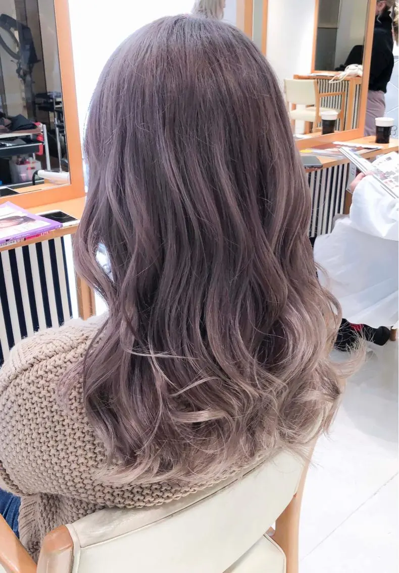 ロング カラー ヘアカラー トリートメント Days 透明感カラーのヘアスタイル