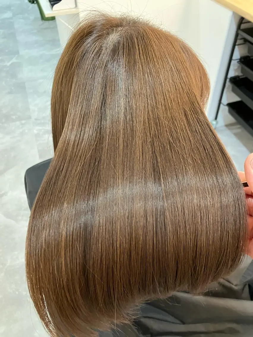 セミロング カラー ヘアアレンジ キッズ カット ヘアカラー トリートメント 横浜関内髪質改善 re:Magoのヘアスタイル