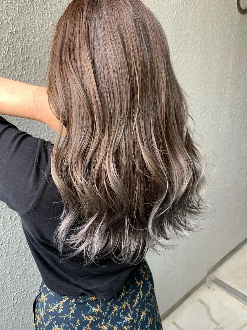 セミロング カラー 山本 章人のヘアスタイル