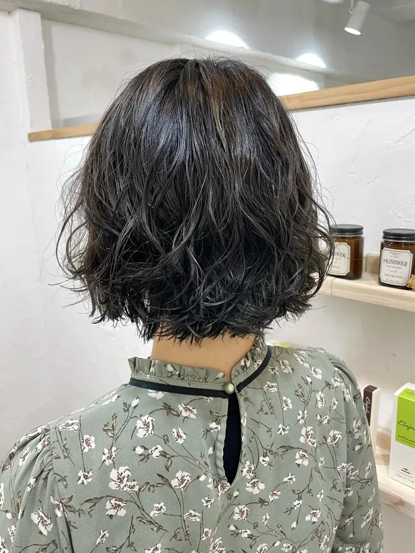 ショート パーマ 切りっぱなしボブ ボブ ショートヘア ウルフカット 髪質改善 縮毛矯正/ レイヤー/銀座/本木のヘアスタイル