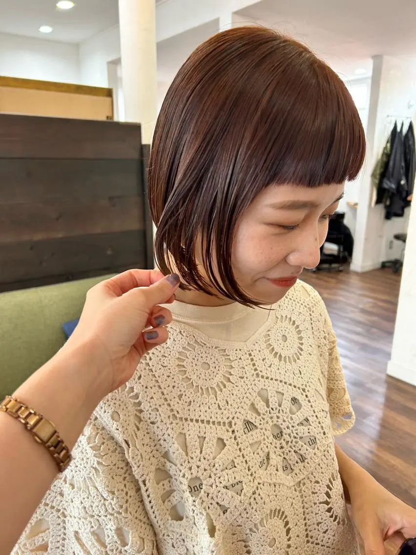 ショート カラー ベージュカラー オレンジ オレンジベージュ ボブ カット ヘアカラー トリートメント 江原 彩華のヘアスタイル