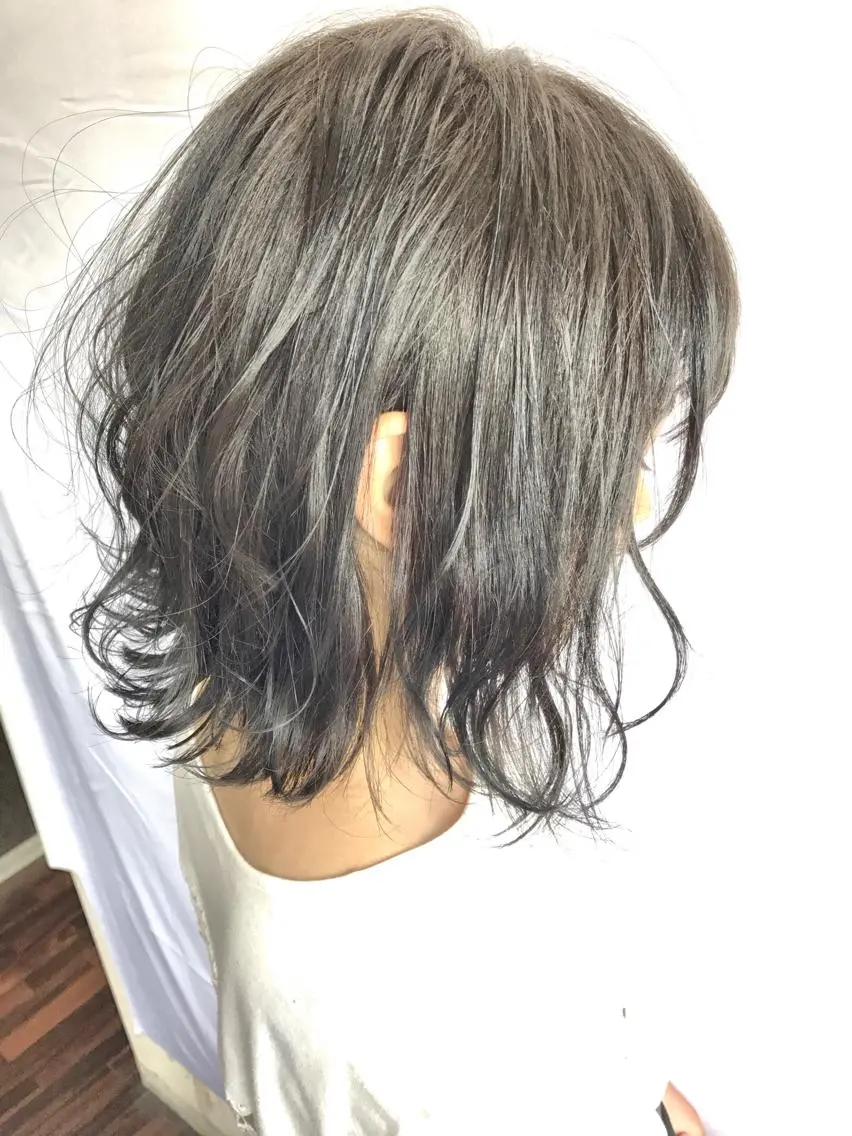 ショート カラー TAKAHASHI LEAPSのヘアスタイル