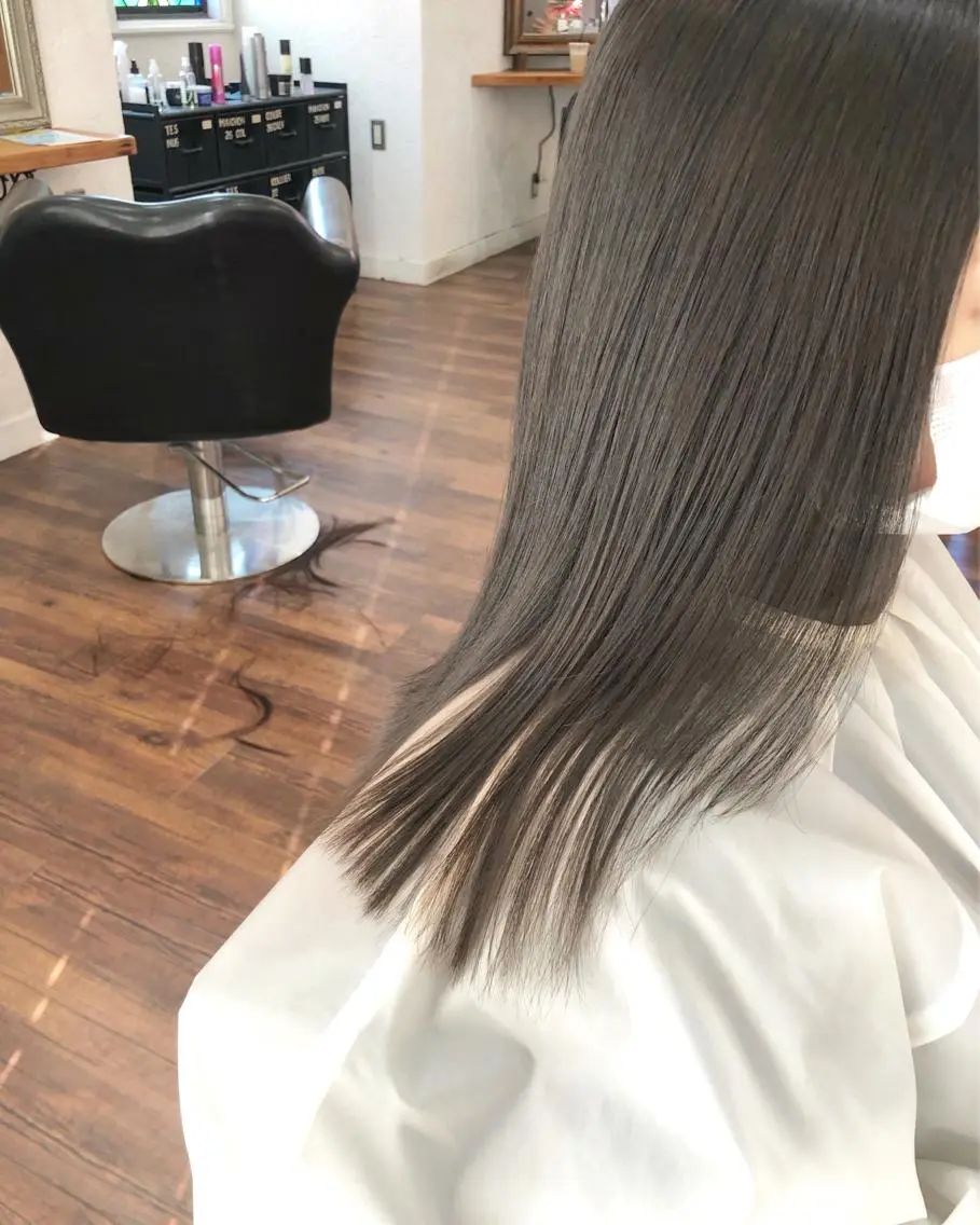 ロング カラー 髪質改善 トリートメント 縮毛矯正 江原 彩華のヘアスタイル