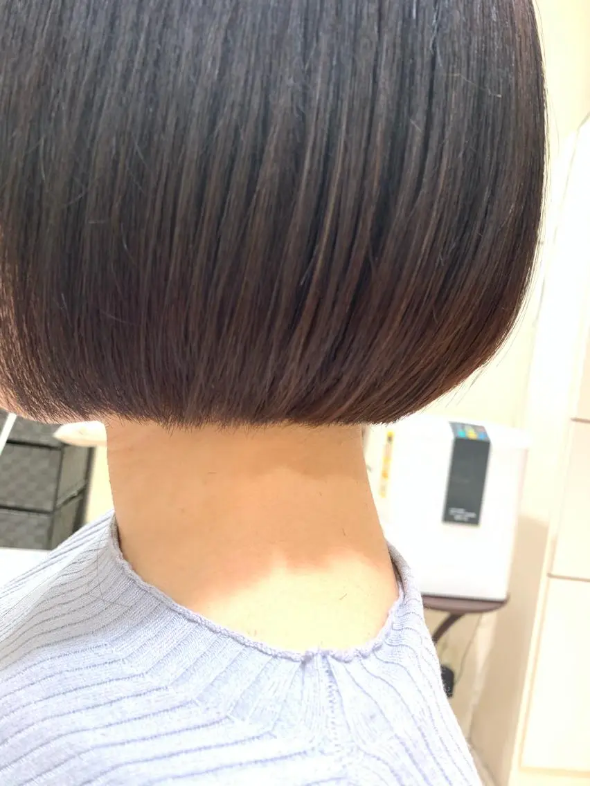 ミディアム MODEks eau 佐藤優志のヘアスタイル