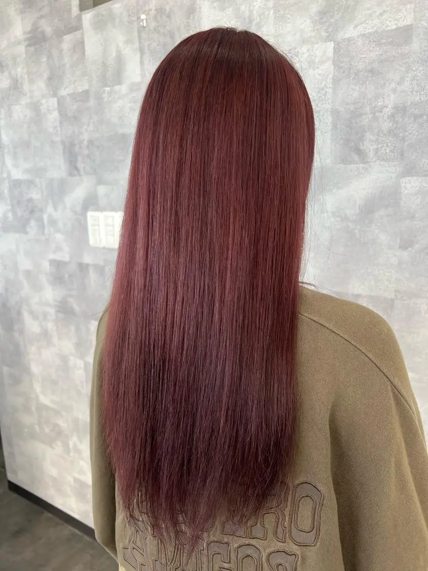 ロング 岡田 麗華のヘアスタイル
