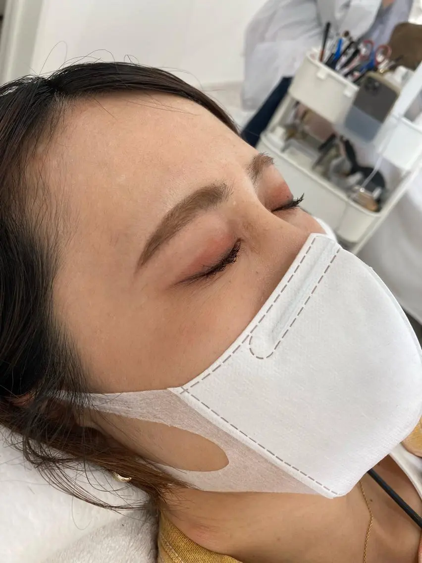 アイブロウ 眉毛ワックス脱毛 【DuulEast】 meguのマツエク・マツパデザイン